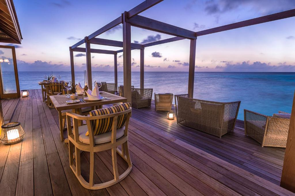 Hurawalhi Island Resort