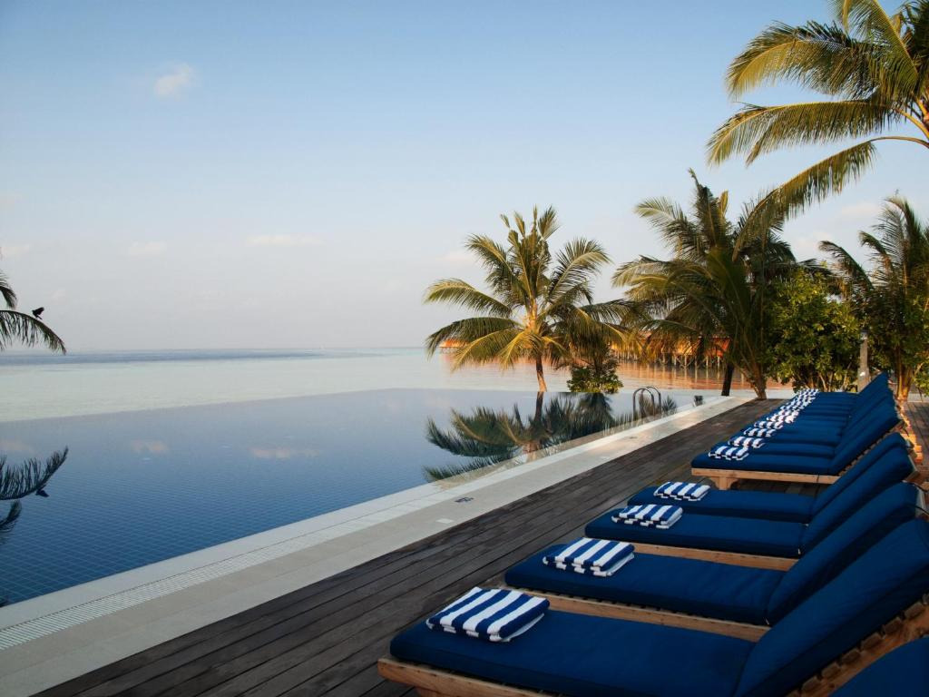 Vilamendhoo Island Resort and Spa
