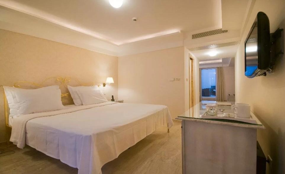 Hotel Azimut