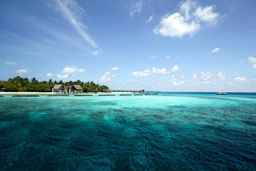 Constance Moofushi Maldives