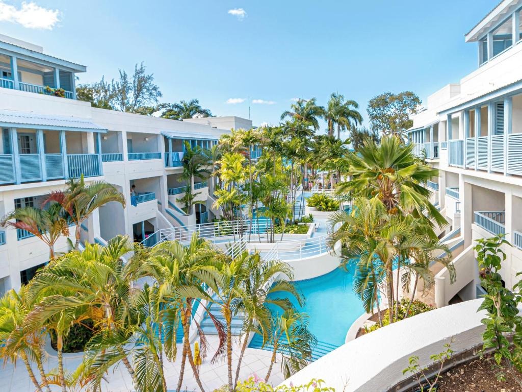 Savannah Beach Club