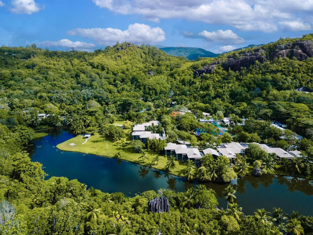 Kempinski Resort Baie Lazare