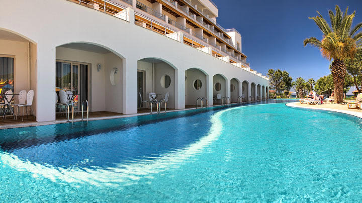 Hotel Batihan Beach Resort and Spa
