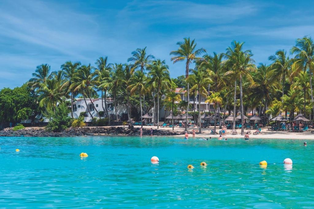 Mauricia Beachcomber Resort and Spa