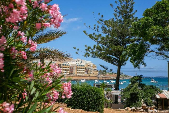 Hotel Beach Garden