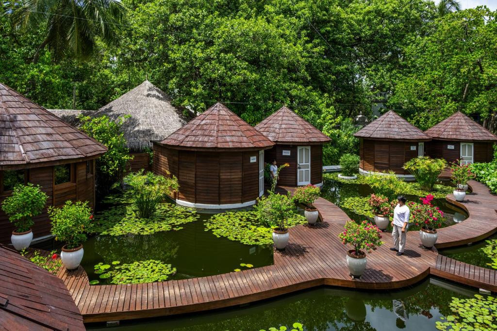 Nika Island Resort and Spa