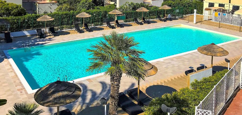 Hotel Calanica Residence