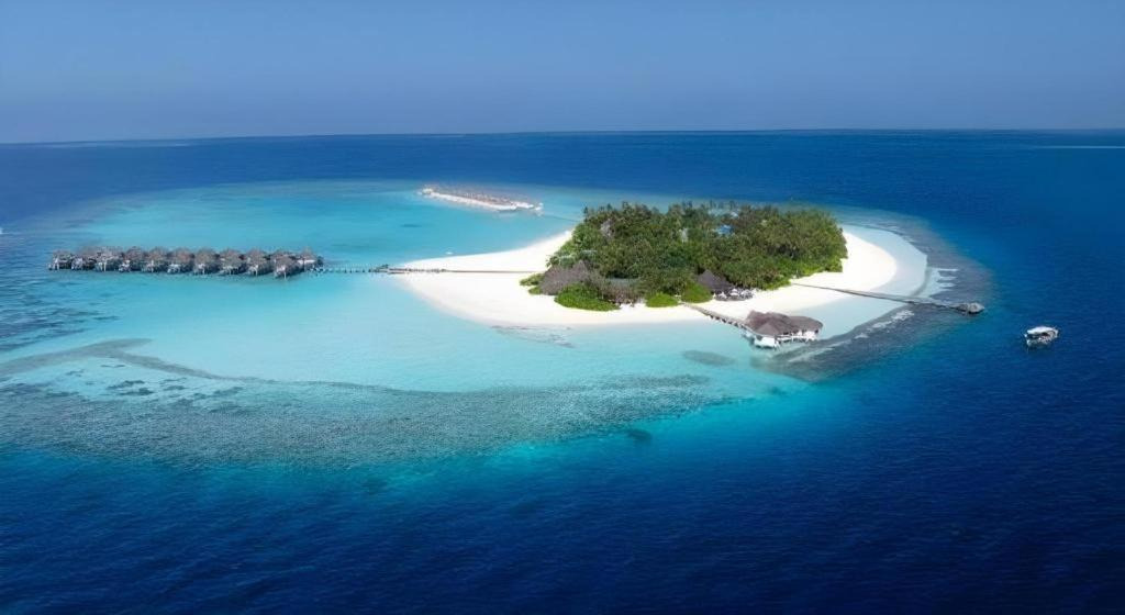 Angaga Island Resort and Spa
