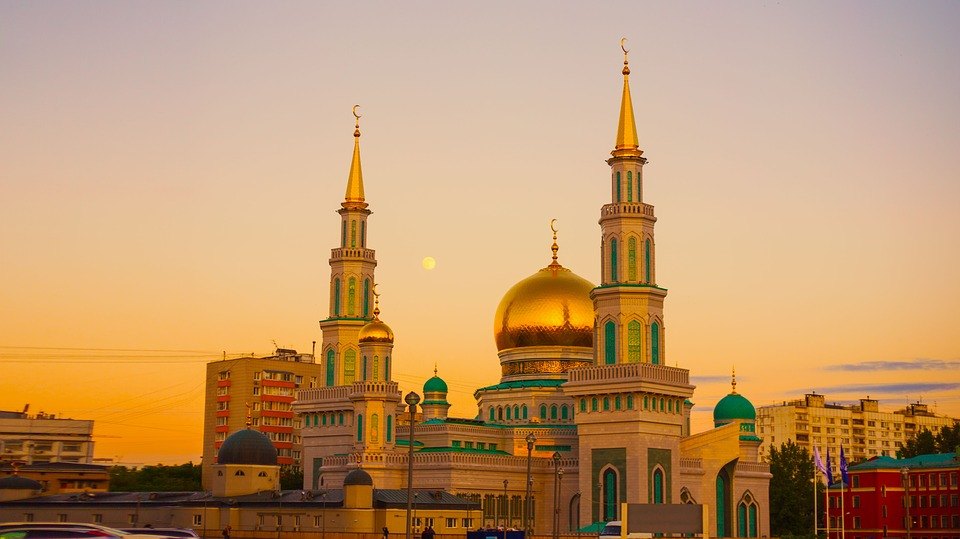 Sankt Peterburg i Moskva