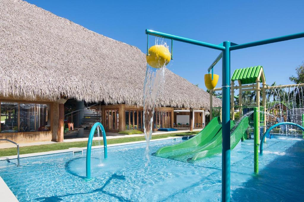Dreams Onyx Resort and Spa