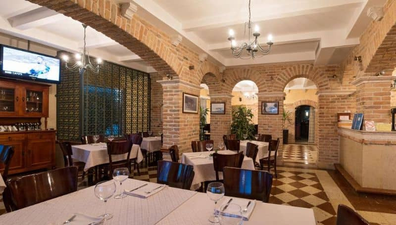 Hotel Azimut