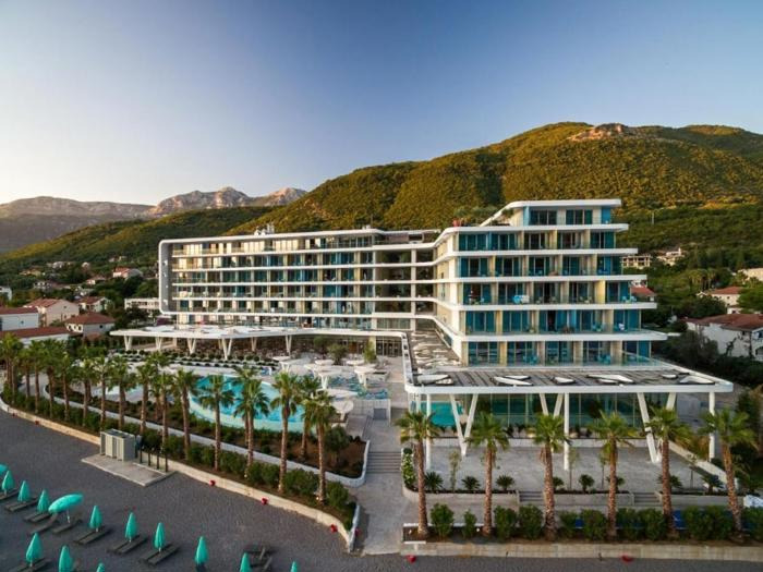 Hotel Carine Hotel Kumbor