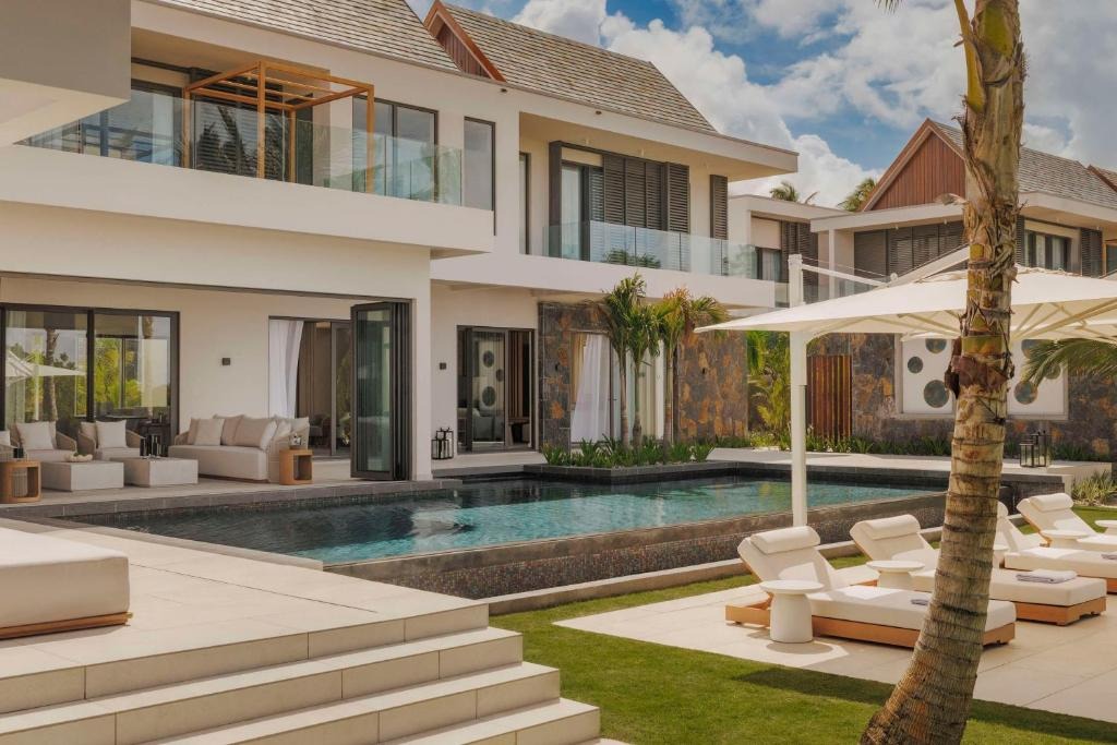 One and Only Le Saint Geran