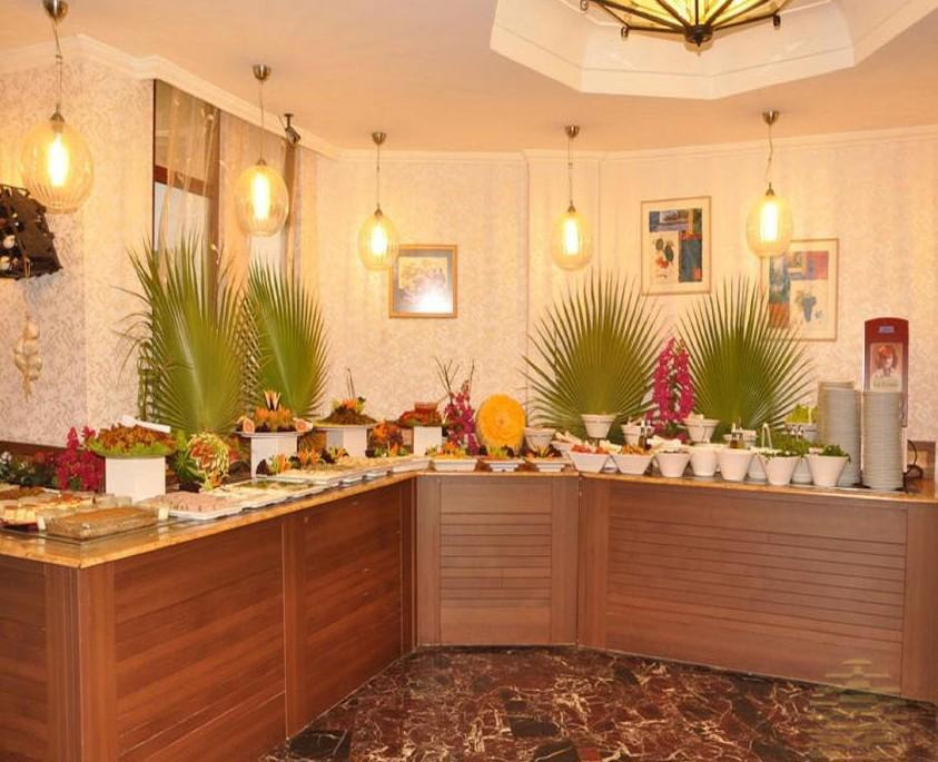Hotel Azak