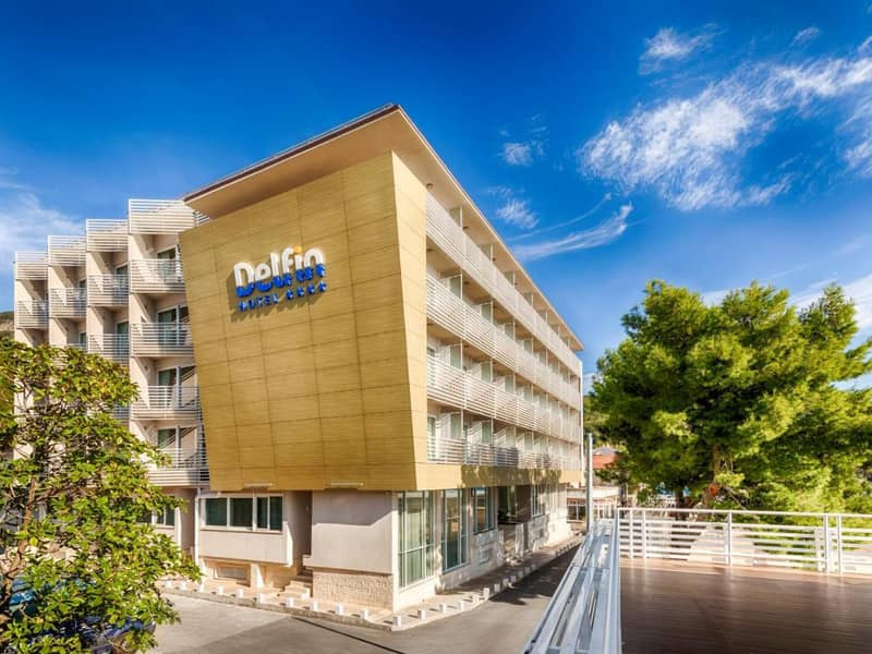 Hotel Carine Delfin