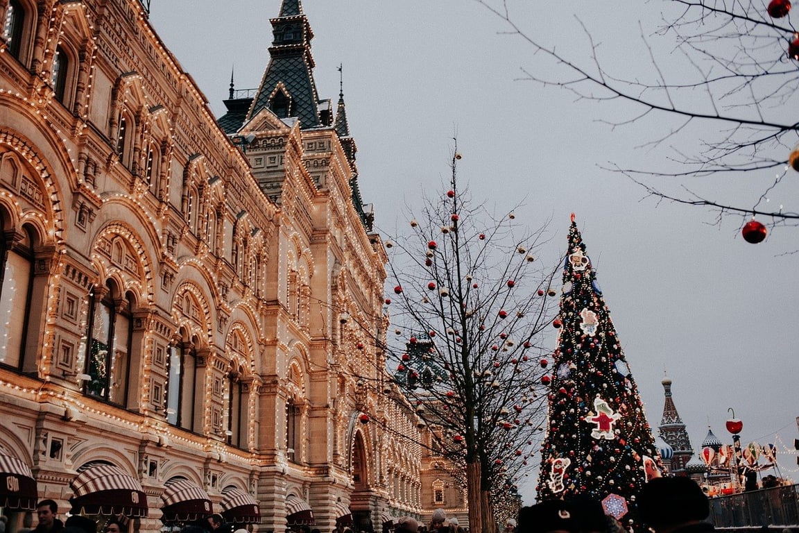 Sankt Peterburg i Moskva