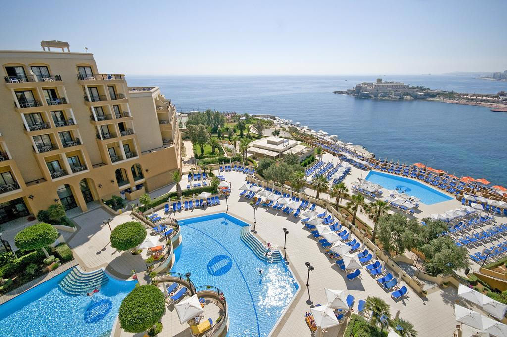 Hotel Corinthia St.Georges Bay