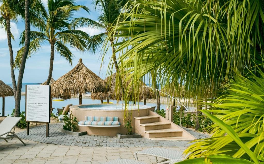 Renaissance Wind Creek Aruba