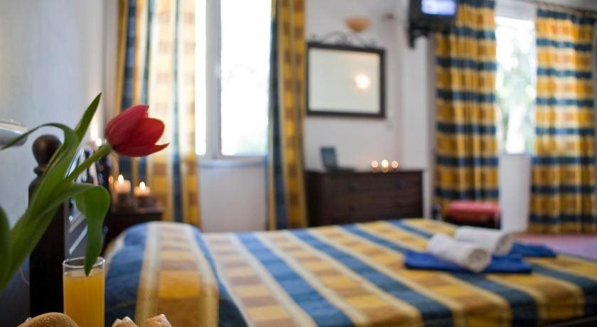 Hotel Galaxias