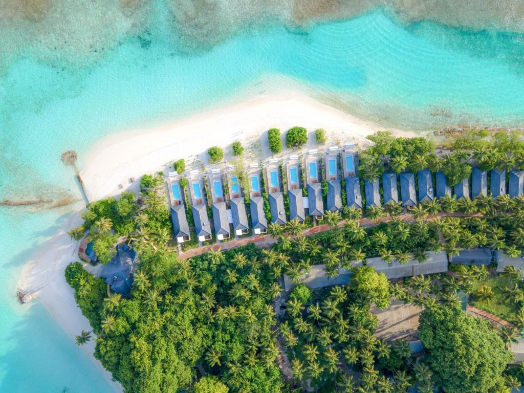 Royal Island Resort and Spa