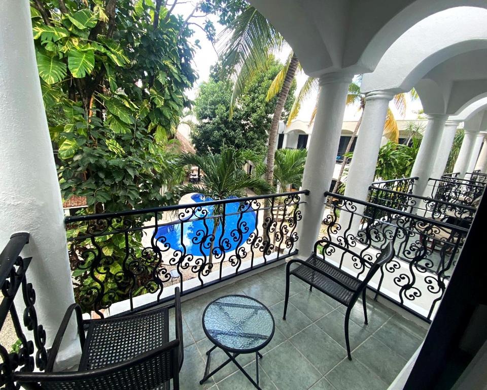 Hacienda Paradise