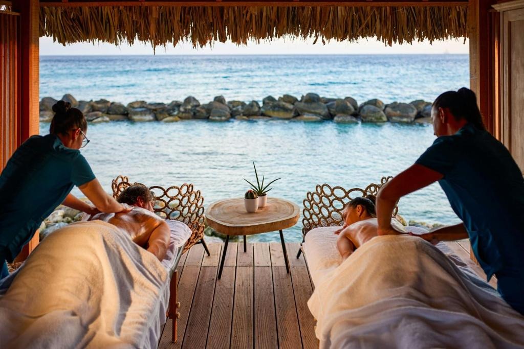 Renaissance Wind Creek Aruba