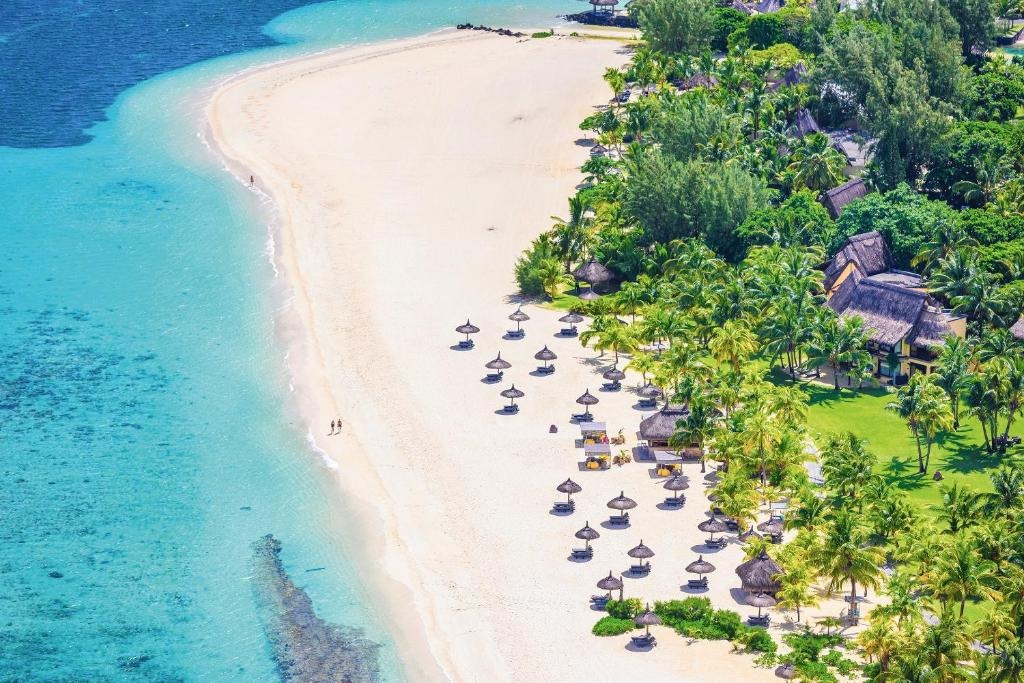 Dinarobin Beachcomber Golf and Spa