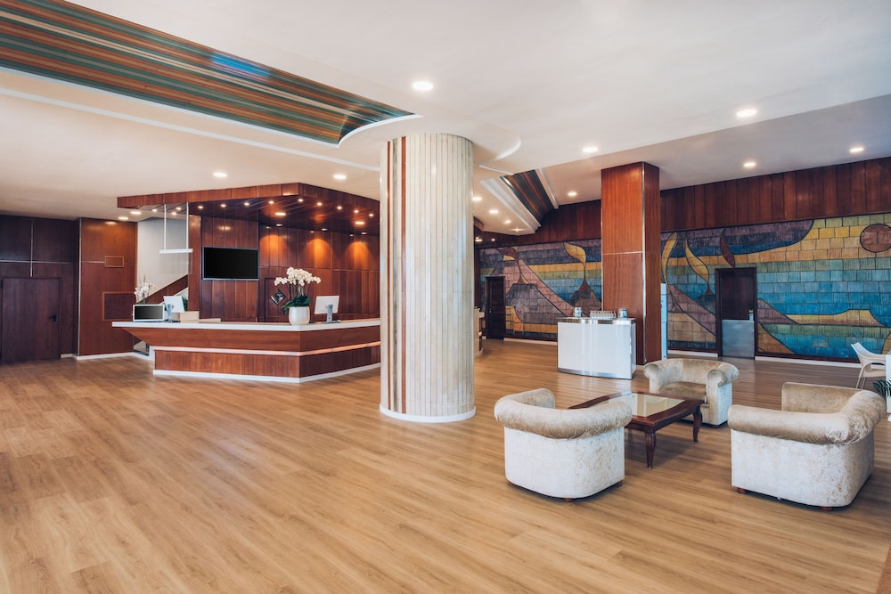Iberostar Waves Bouganville Playa