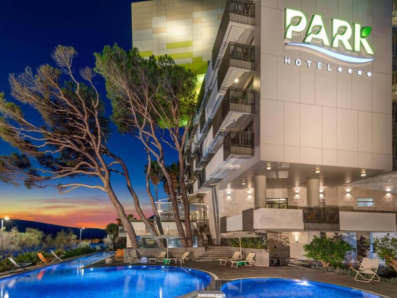 Hotel Carine Park