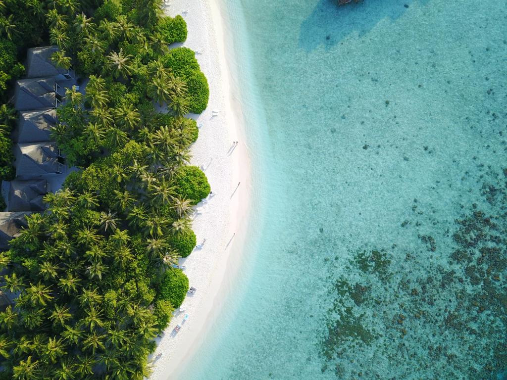 Fihalhohi Island Resort
