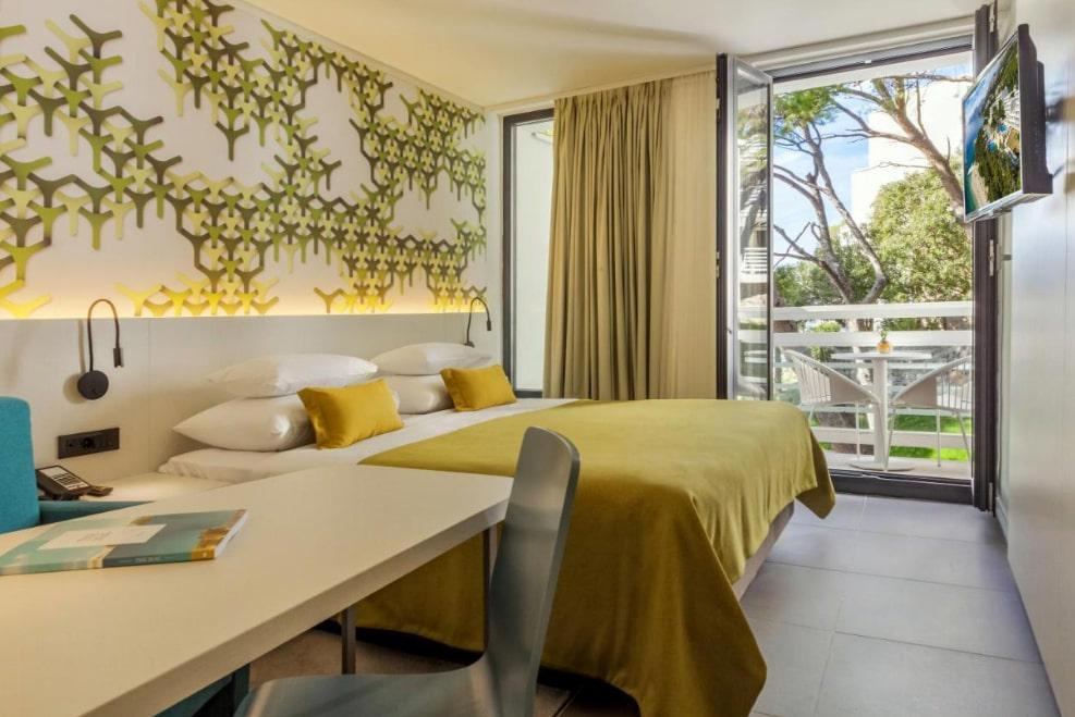 Hotel Bluesun Mala Berulia