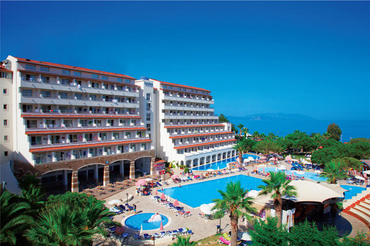 Hotel Batihan Beach Resort and Spa