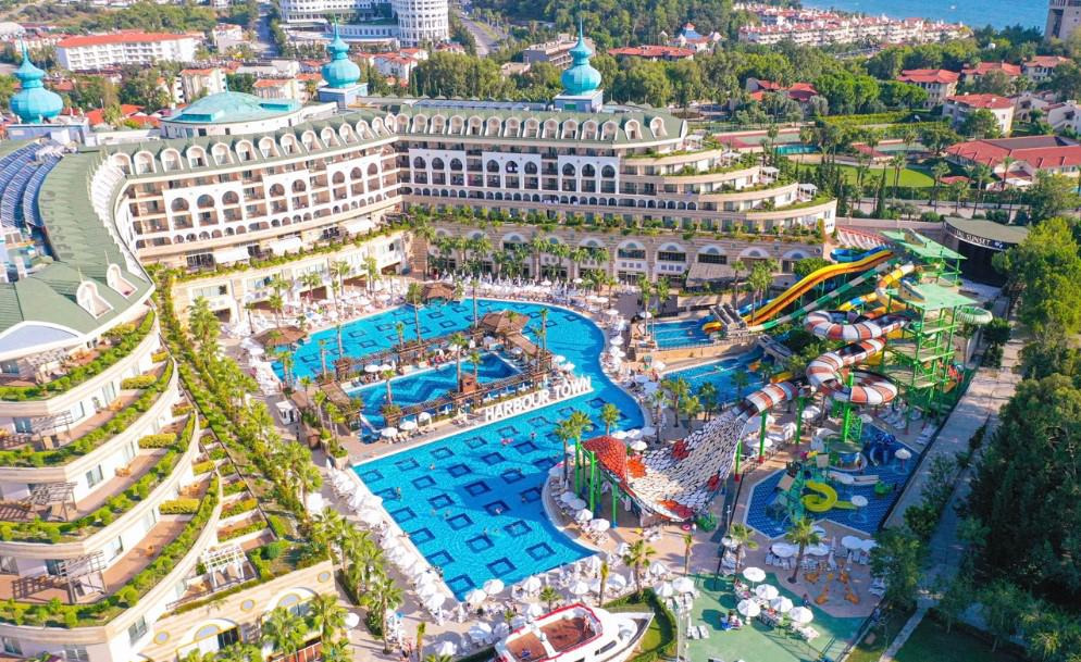 Hotel Crystal Sunset Luxury Resort & Spa 