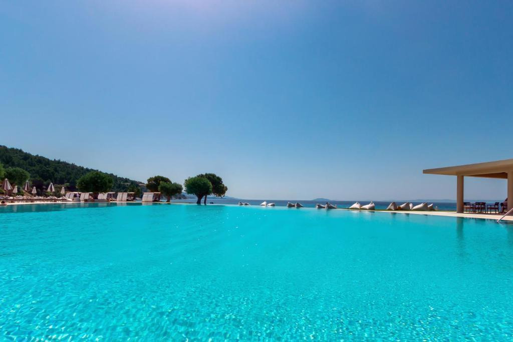 Ammoa Luxury Hotel & Spa Reosrt