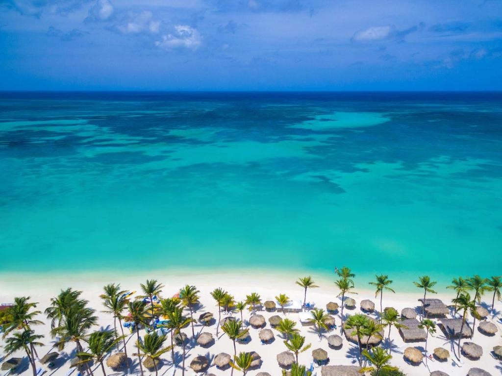 Holiday Inn Resort Aruba Resort