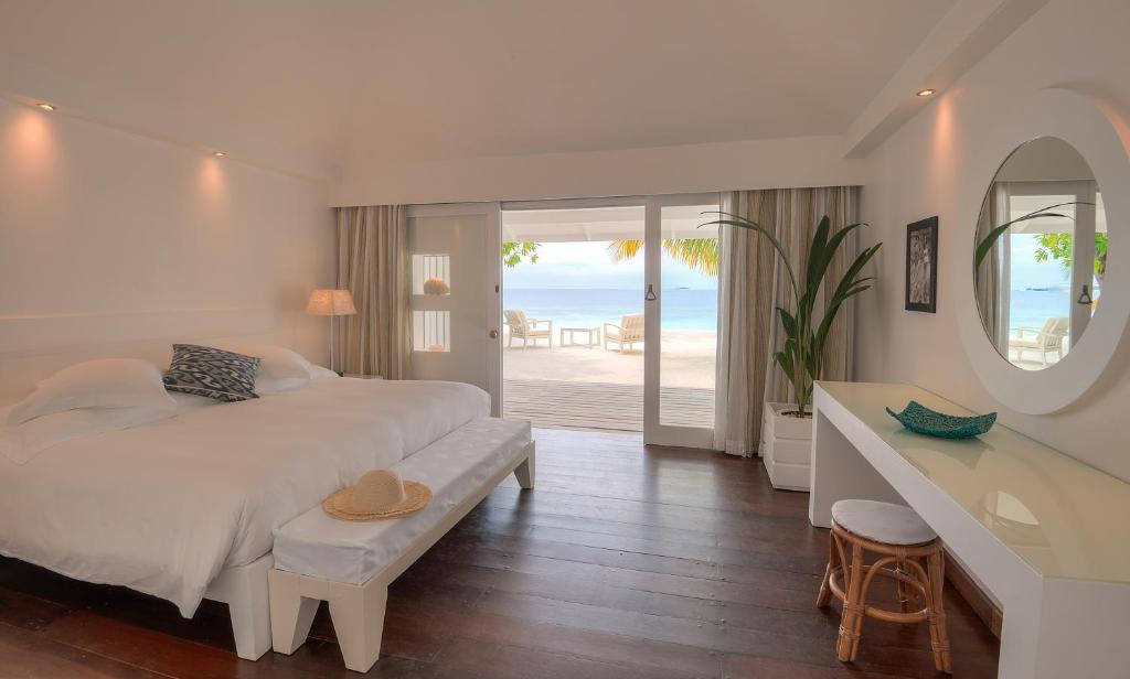 Diamonds Thudufushi