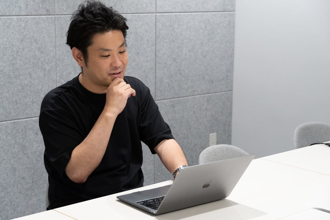 インタビューイー小松崎さんの写真