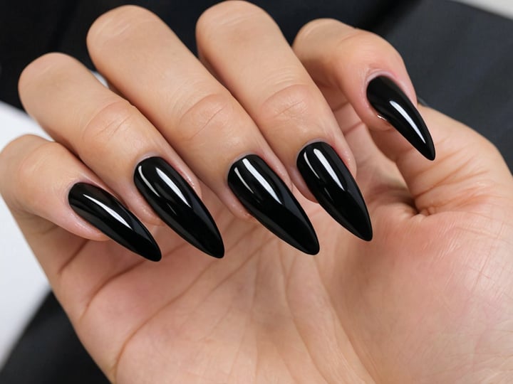 Black-French-Tip-Nails-4