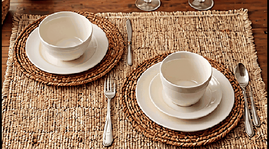 Our detailed roundup of the best farmhouse placemats features durable, oversized options that bring warmth and texture to any dining table. Each placemat combines classic farmhouse design elements with practical functionality, perfect for both casual meals and special occasions.