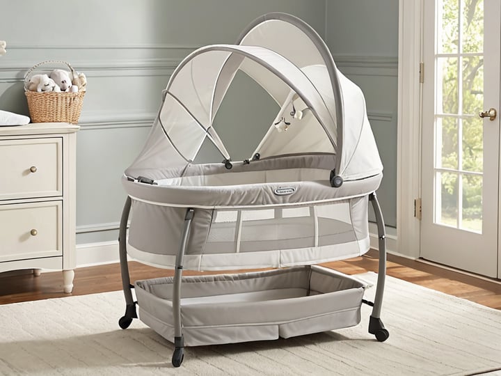 Graco-Dream-Suite-Bassinet-3