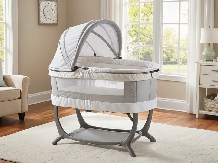 Graco-Dream-Suite-Bassinet-5
