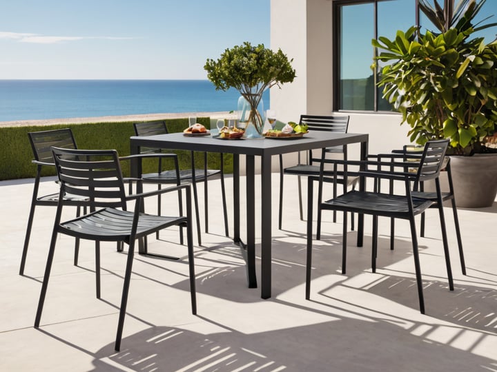 Metal-Outdoor-Dining-Chairs-6