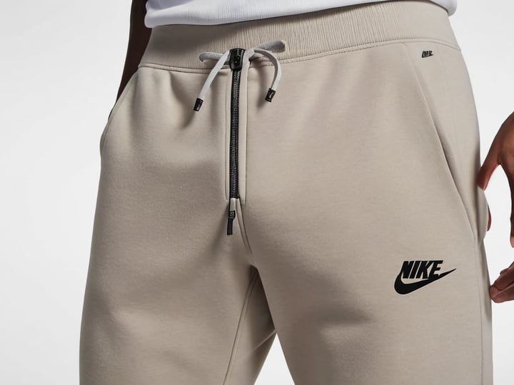 Nike-Tech-Fleece-Joggers-6