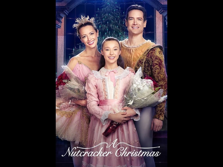a-nutcracker-christmas-tt6132948-1