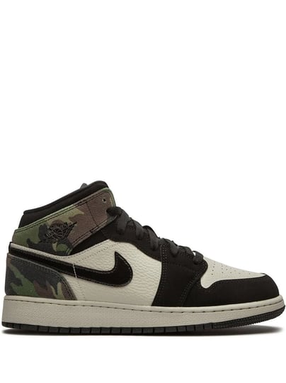 air-jordan-1-mid-se-gs-camo-1