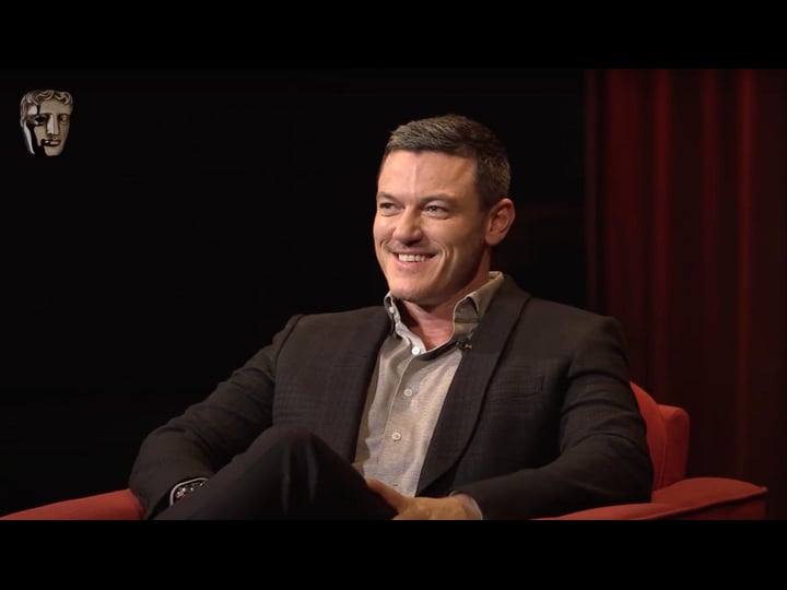 an-audience-with-luke-evans-4403275-1