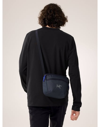 arcteryx-mantis-2-waist-pack-black-sapphire-vitality-size-os-1