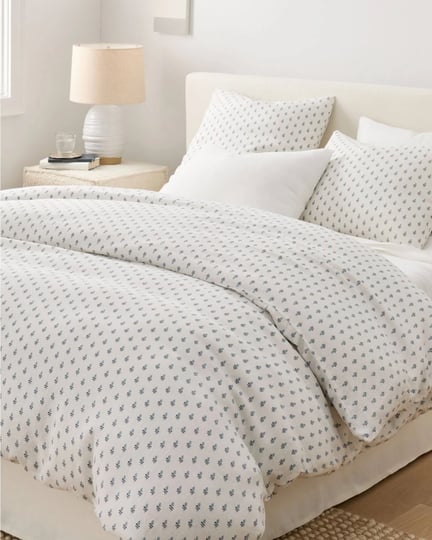 artful-pattern-relaxed-linen-duvet-cover-twin-gold-floral-1