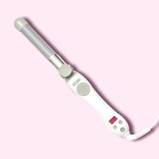 beachwaver-s1-dual-voltage-ceramic-rotating-curling-iron-white-1