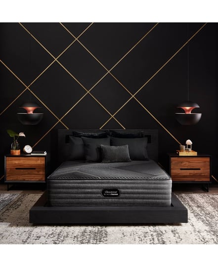 beautyrest-black-hybrid-kx-class-firm-mattress-queen-1